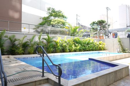 Studio para alugar com 38m², 1 quarto e sem vagaPiscina