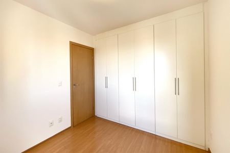 Apartamento à venda com 63m², 2 quartos e 2 vagasQuarto 