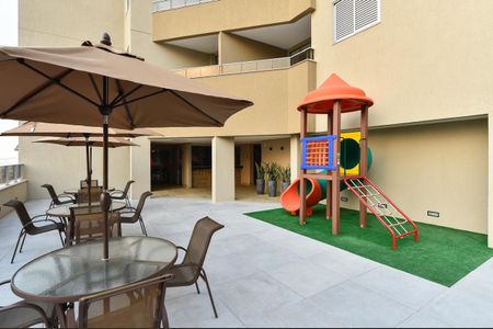 Apartamento à venda com 63m², 2 quartos e 2 vagasÁrea externa