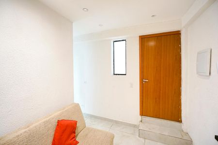 Sala e cozinha de apartamento para alugar com 2 quartos, 30m² em Chácara Santo Antônio (Zona Leste), São Paulo