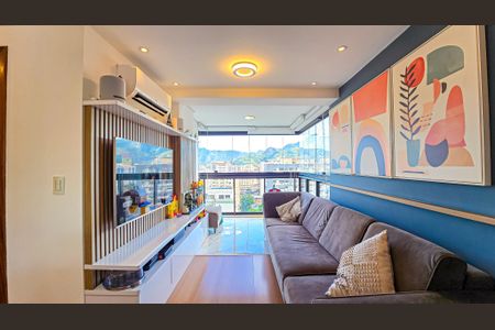 Apartamento à venda com 60m², 2 quartos e 1 vaga Apartamento à venda com 60m², 2 quartos e 1 vagaSala