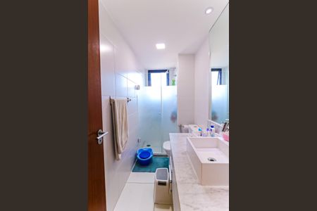 Apartamento à venda com 60m², 2 quartos e 1 vaga Apartamento à venda com 60m², 2 quartos e 1 vagaBanheiro Social