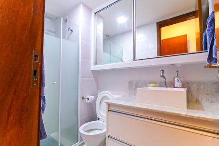 Apartamento à venda com 60m², 2 quartos e 1 vaga Apartamento à venda com 60m², 2 quartos e 1 vagaBanheiro da Suíte