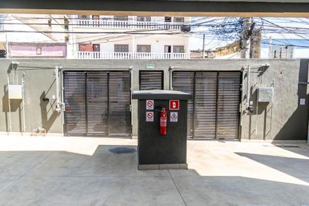 Apartamento à venda com 145m², 2 quartos e 1 vaga Apartamento à venda com 145m², 2 quartos e 1 vagaÁrea comum - Portões da entrada