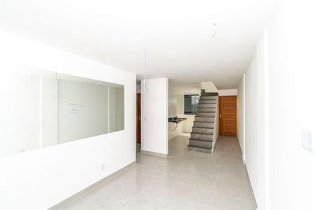 Apartamento à venda com 145m², 2 quartos e 1 vaga Apartamento à venda com 145m², 2 quartos e 1 vagaSala