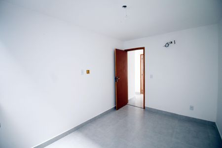 Quarto 2 de apartamento à venda com 2 quartos, 145m² em Penha, Rio de Janeiro