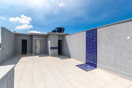 Apartamento à venda com 145m², 2 quartos e 1 vaga Apartamento à venda com 145m², 2 quartos e 1 vagaTerraço