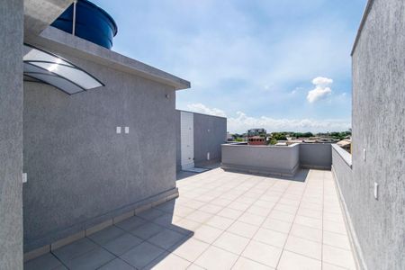 Apartamento à venda com 135m², 2 quartos e 1 vaga Apartamento à venda com 135m², 2 quartos e 1 vagaTerraço