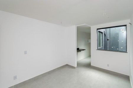 Sala de apartamento à venda com 2 quartos, 135m² em Penha, Rio de Janeiro