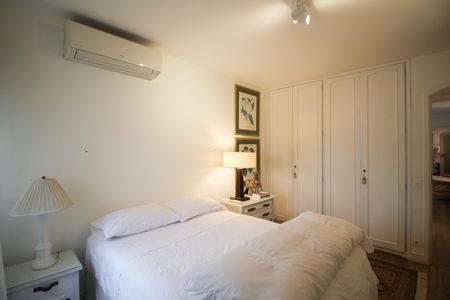 Apartamento à venda com 375m², 3 quartos e 3 vagasQuarto 