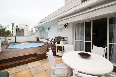 Apartamento à venda com 375m², 3 quartos e 3 vagasPiscina Privativa 