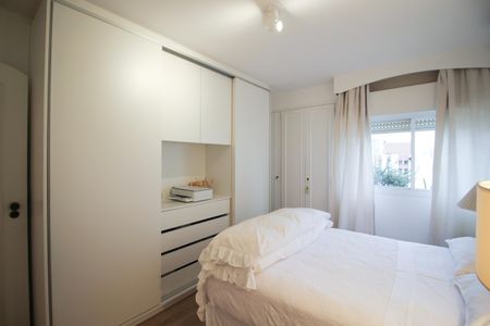 Apartamento à venda com 375m², 3 quartos e 3 vagasQuarto 