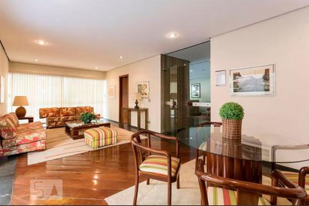 Apartamento à venda com 375m², 3 quartos e 3 vagasÁrea comum - Salão de festas