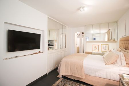 Apartamento à venda com 375m², 3 quartos e 3 vagasSuíte 2 