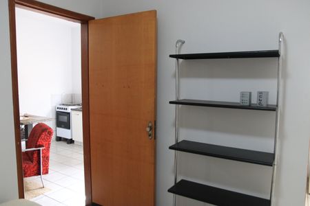 Quarto de casa para alugar com 1 quarto, 34m² em Vila Jardim São Judas Tadeu, Goiânia