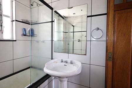 Apartamento à venda com 78m², 2 quartos e sem vagaBanheiro 