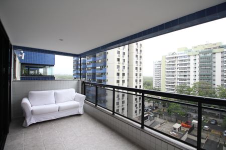 Varanda de apartamento para alugar com 2 quartos, 81m² em Barra da Tijuca, Rio de Janeiro