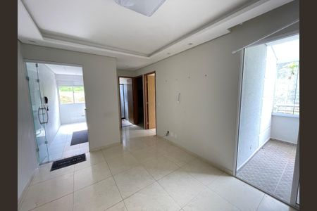 Sala de apartamento para alugar com 2 quartos, 47m² em Jardim Isis, Cotia
