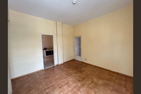 Apartamento para alugar com 80m², 2 quartos e 1 vagaSala