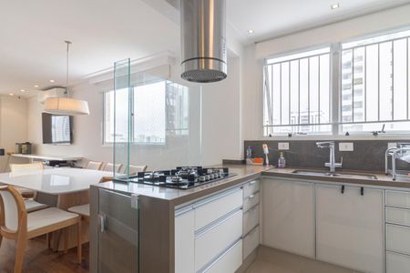 Apartamento à venda com 142m², 2 quartos e 4 vagasCozinha