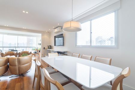 Apartamento à venda com 142m², 2 quartos e 4 vagasSala de Jantar