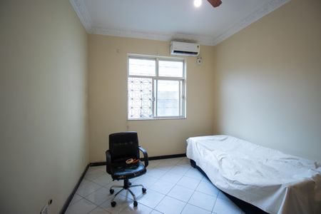 Sala de apartamento para alugar com 2 quartos, 75m² em Ramos, Rio de Janeiro