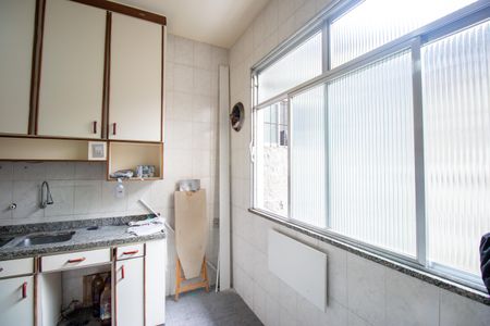 Apartamento para alugar com 75m², 2 quartos e sem vagaÁrea de Serviço