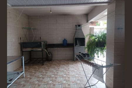 Casa à venda com 300m², 5 quartos e 1 vaga Casa à venda com 300m², 5 quartos e 1 vagaÁrea externa