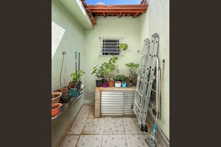 Casa à venda com 120m², 3 quartos e 1 vagaÁrea de Serviço