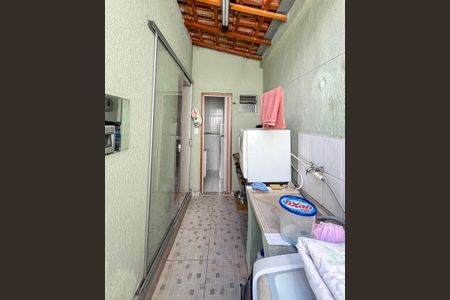 Casa à venda com 120m², 3 quartos e 1 vagaÁrea de Serviço