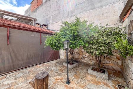 Casa à venda com 120m², 3 quartos e 1 vagaQuintal