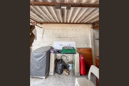 Casa à venda com 120m², 3 quartos e 1 vagaÁrea de Serviço 2