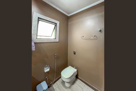 Casa à venda com 120m², 3 quartos e 1 vagaBanheiro