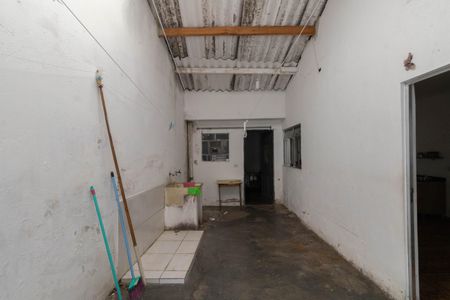 Casa à venda com 300m², 2 quartos e 1 vagaÁrea de Serviço