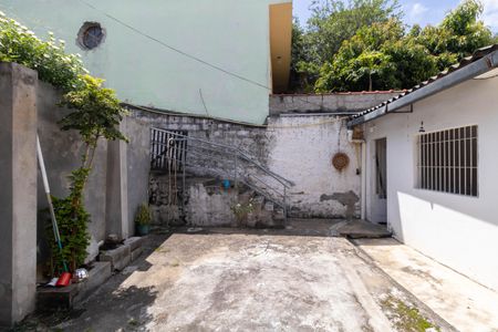 Casa à venda com 300m², 2 quartos e 1 vagaQuintal