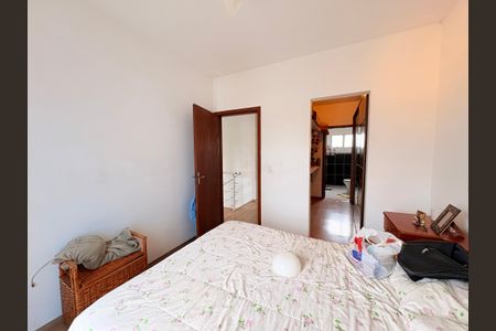 Casa à venda com 200m², 4 quartos e 4 vagasSuíte 1