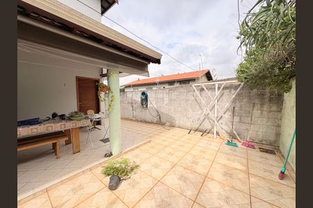 Casa à venda com 200m², 4 quartos e 4 vagasQuintal