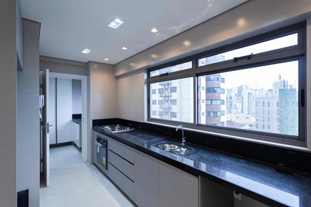 Apartamento à venda com 110m², 3 quartos e 2 vagasCozinha