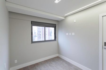 Apartamento à venda com 110m², 3 quartos e 2 vagasSemi suíte 2