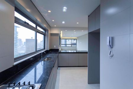 Apartamento à venda com 110m², 3 quartos e 2 vagasCozinha