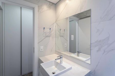 Apartamento à venda com 110m², 3 quartos e 2 vagasBanheiro da suíte 