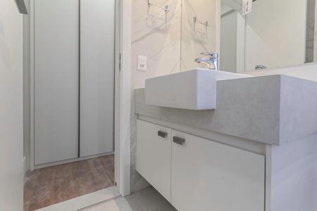 Apartamento à venda com 110m², 3 quartos e 2 vagasBanheiro da suíte 