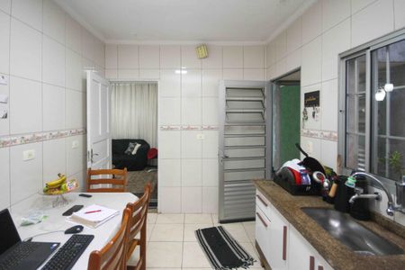 Casa à venda com 2 quartos, 112m² em Vila Carrão, São Paulo