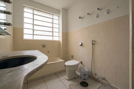 Apartamento para alugar com 120m², 3 quartos e 1 vaga Apartamento para alugar com 120m², 3 quartos e 1 vagaBanheiro Social