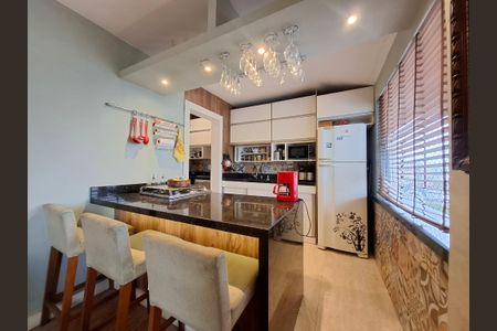 Apartamento à venda com 117m², 4 quartos e 3 vagas Apartamento à venda com 117m², 4 quartos e 3 vagasCozinha