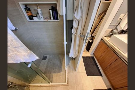 Apartamento à venda com 117m², 4 quartos e 3 vagas Apartamento à venda com 117m², 4 quartos e 3 vagasBanheiro da suíte 1