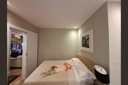 Apartamento à venda com 117m², 4 quartos e 3 vagas Apartamento à venda com 117m², 4 quartos e 3 vagasSuíte 2