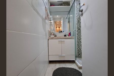 Apartamento à venda com 117m², 4 quartos e 3 vagas Apartamento à venda com 117m², 4 quartos e 3 vagasBanheiro da suíte 2