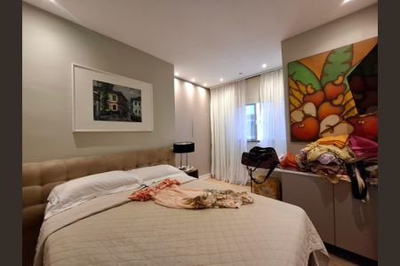 Apartamento à venda com 117m², 4 quartos e 3 vagas Apartamento à venda com 117m², 4 quartos e 3 vagasSuíte 2