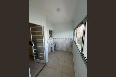 Área de serviço de apartamento para alugar com 3 quartos, 75m² em Jardim das Nações, Taubaté